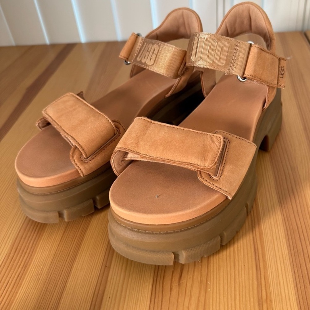 Ugg Ashton Ankle Chunky Wedge Sandal Brown Leather US 8